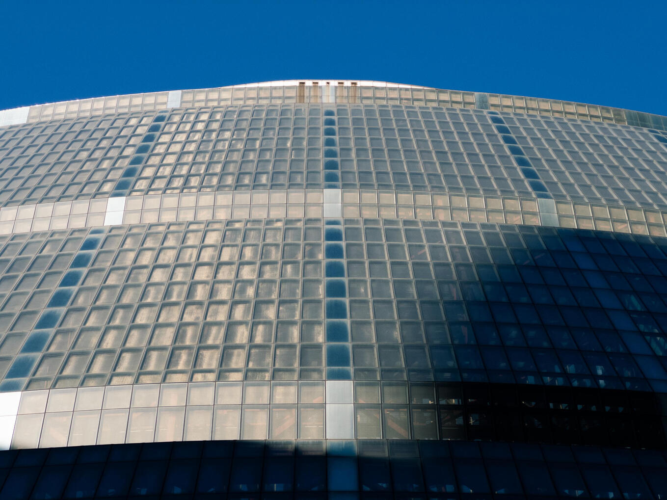 The Late Thompson Center, Chicago IL, 2023 iPhone 14 Pro